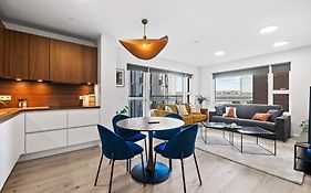 New Apt Near Smaralind Mall With Private Parking